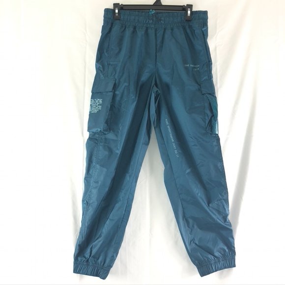 nike utility cargo jogger